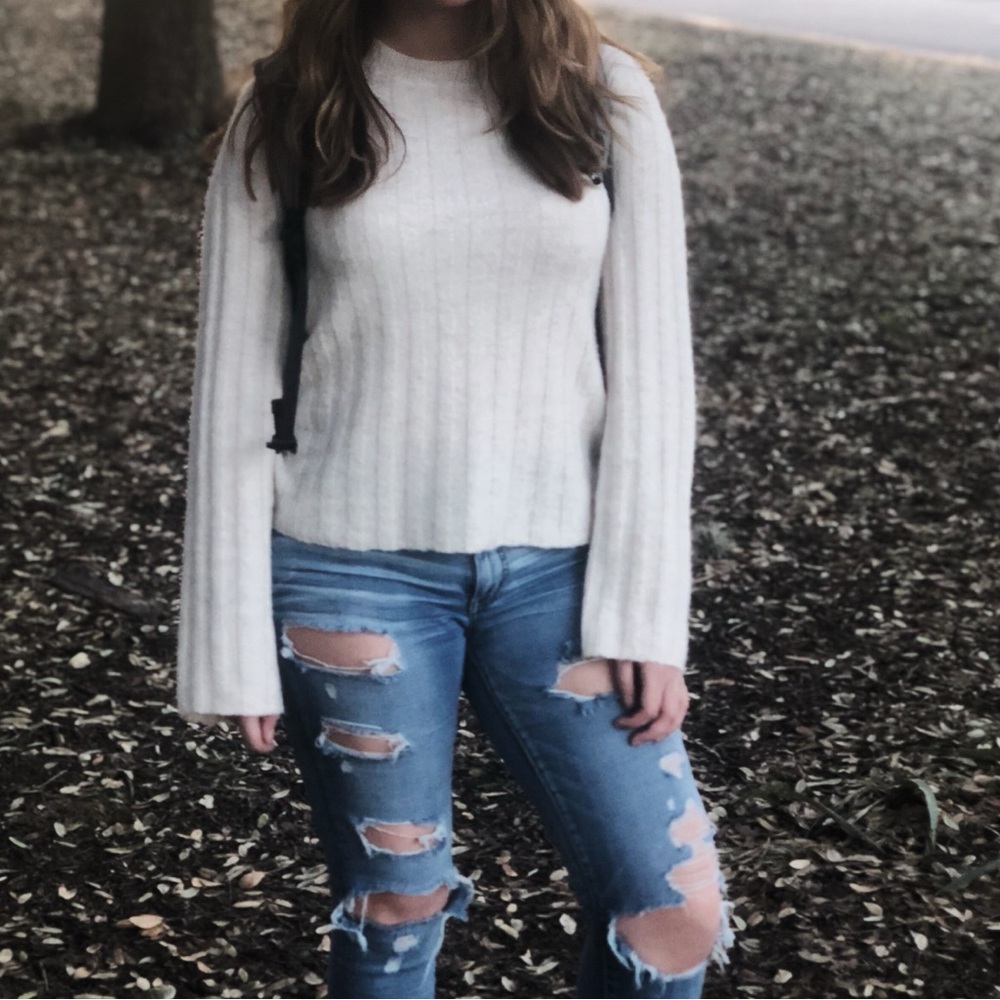 Divide cream white pullover sweater